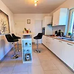 House Above With Pool And Summer Kitchen בית נופש