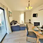House Above With Pool And Summer Kitchen בית נופש