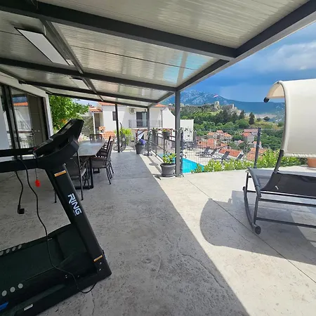 Nyaraló House Above With Pool And Summer Kitchen *